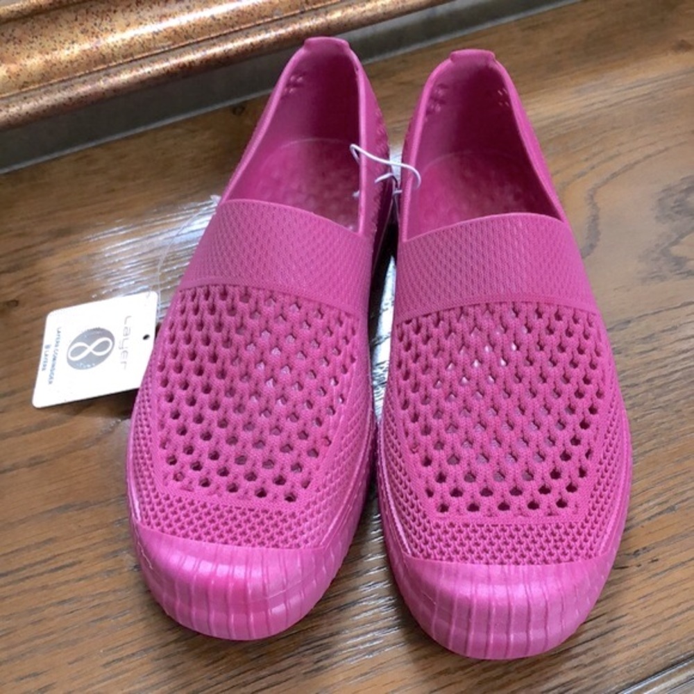 - New “Layer 8” waterproof women’s shoes for garden, pool, beach etc.  Pink. - Picture 2 of 9